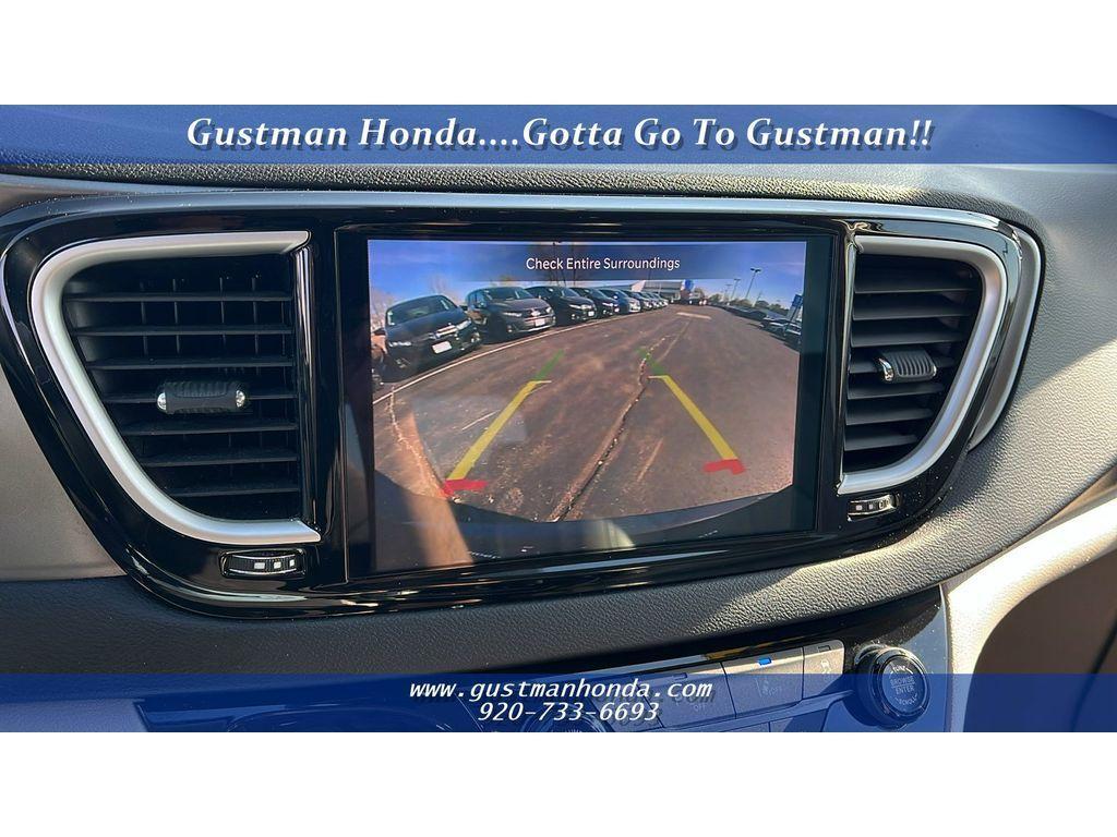 used 2021 Chrysler Pacifica car, priced at $17,998