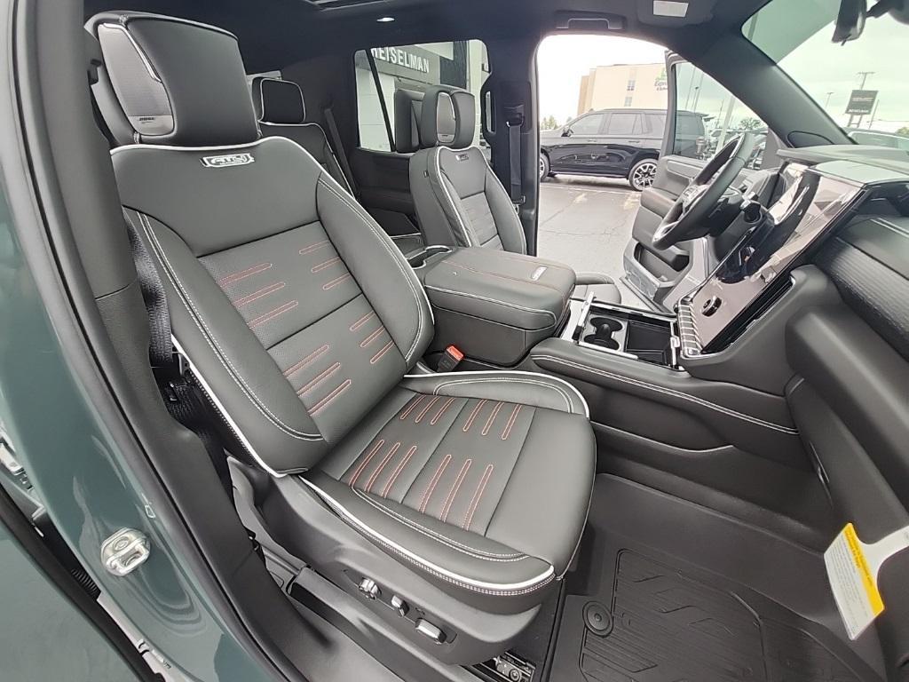 new 2025 GMC Yukon car, priced at $96,985