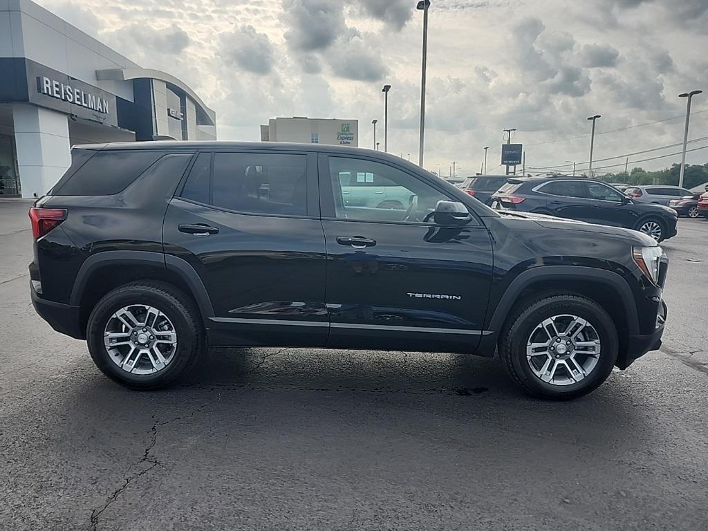 new 2026 GMC Terrain car, priced at $33,234