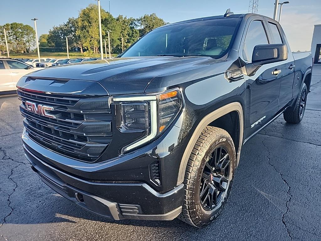 new 2025 GMC Sierra 1500 car, priced at $48,212