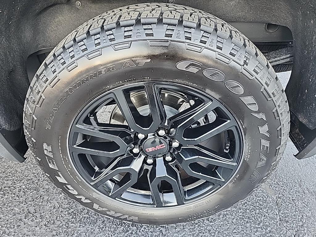 new 2025 GMC Sierra 1500 car, priced at $48,212