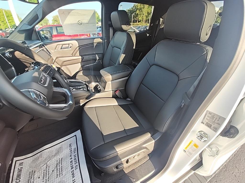 new 2026 GMC Canyon car, priced at $50,930