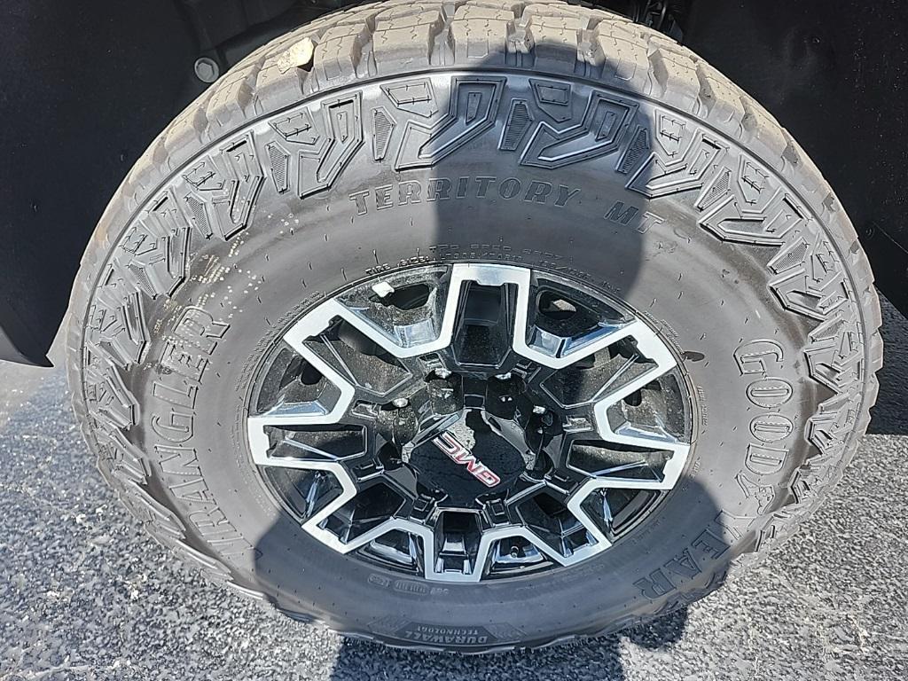 new 2025 GMC Sierra 2500 car, priced at $82,238