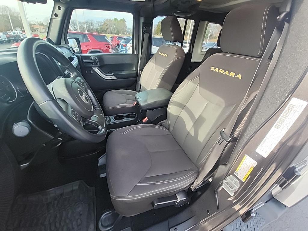 used 2014 Jeep Wrangler Unlimited car, priced at $15,817