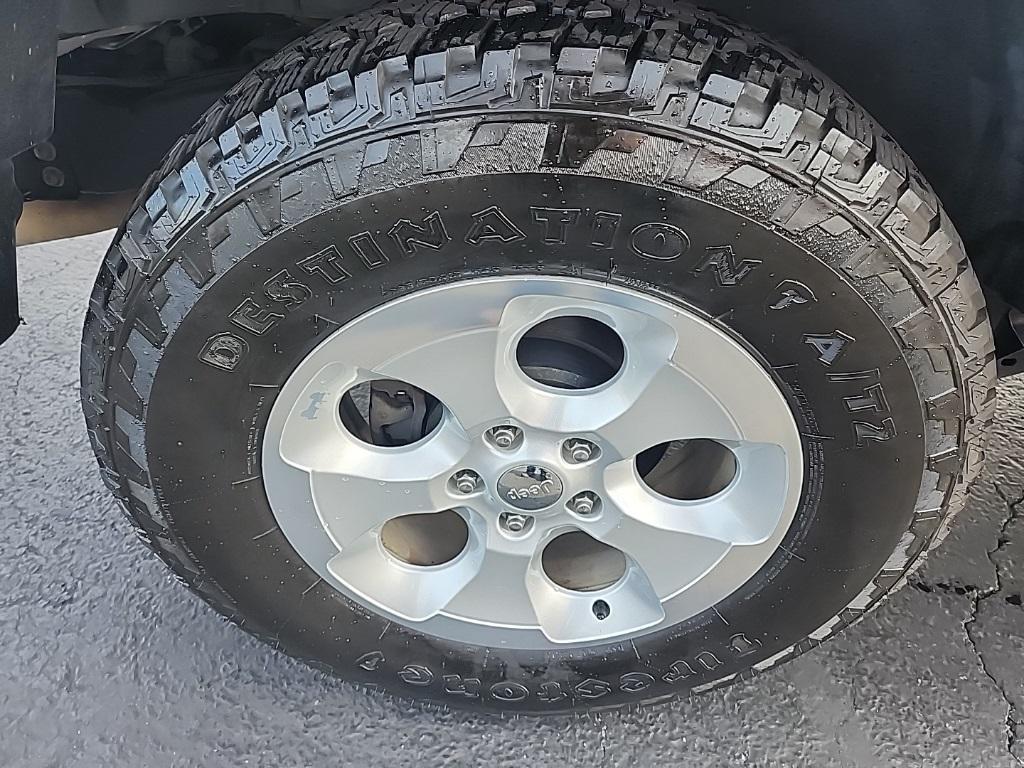 used 2014 Jeep Wrangler Unlimited car, priced at $15,817