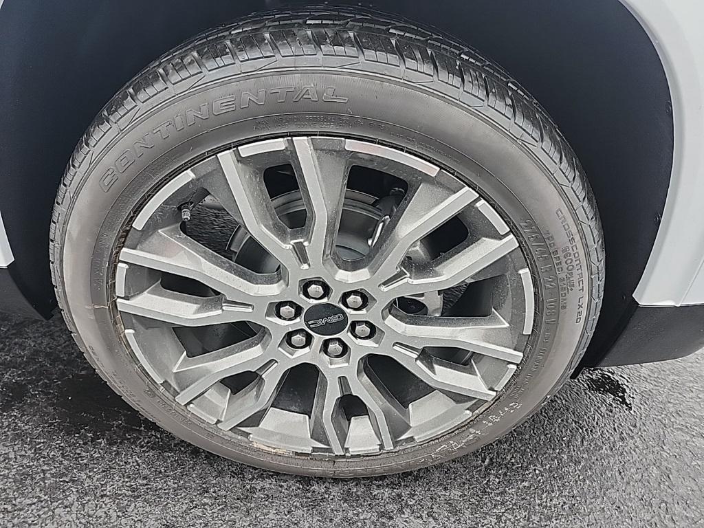 new 2026 GMC Acadia car, priced at $68,555