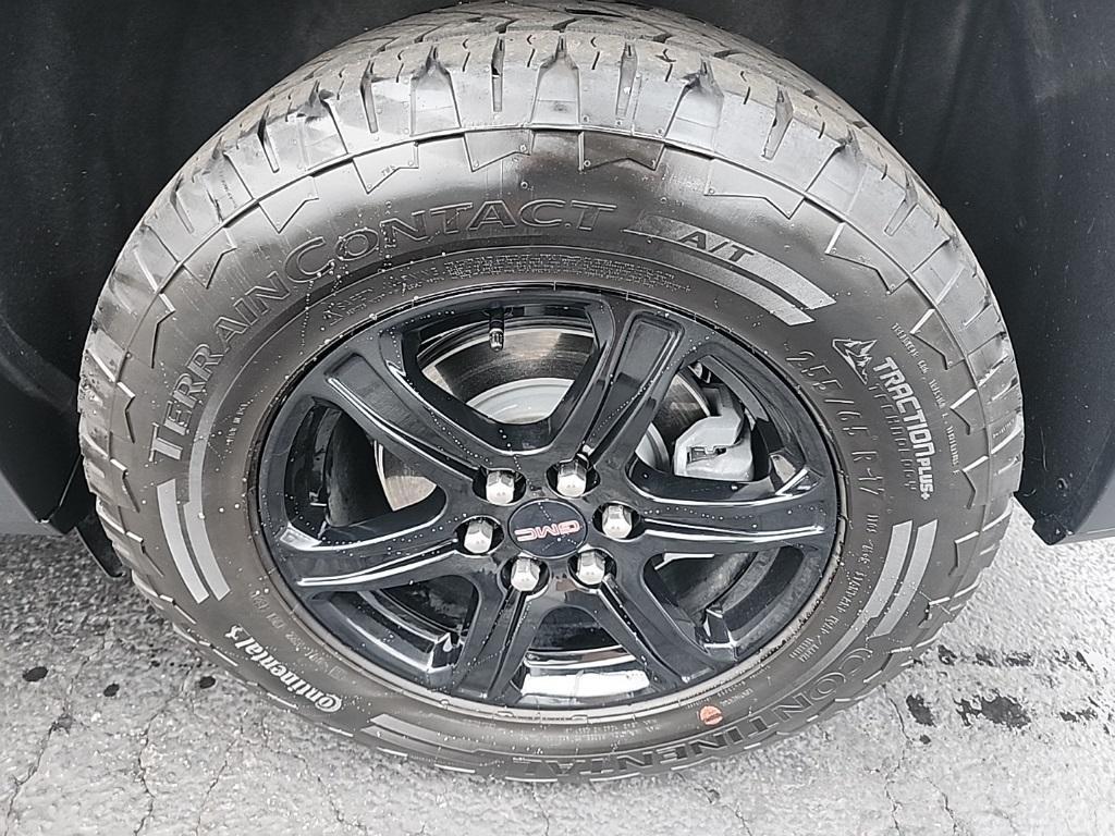 used 2021 GMC Acadia car, priced at $30,268