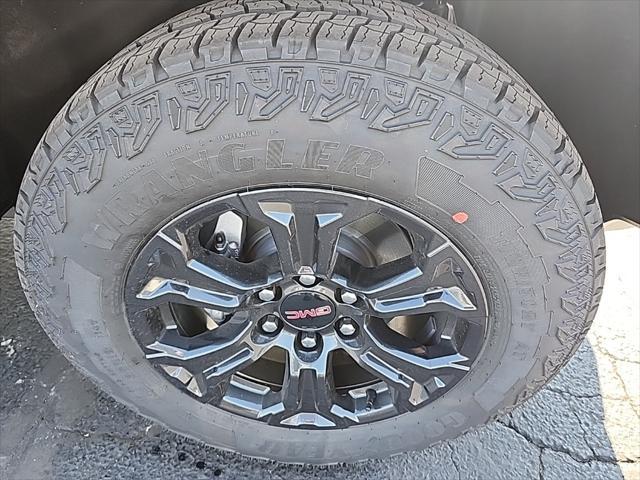 new 2025 GMC Canyon car, priced at $46,322