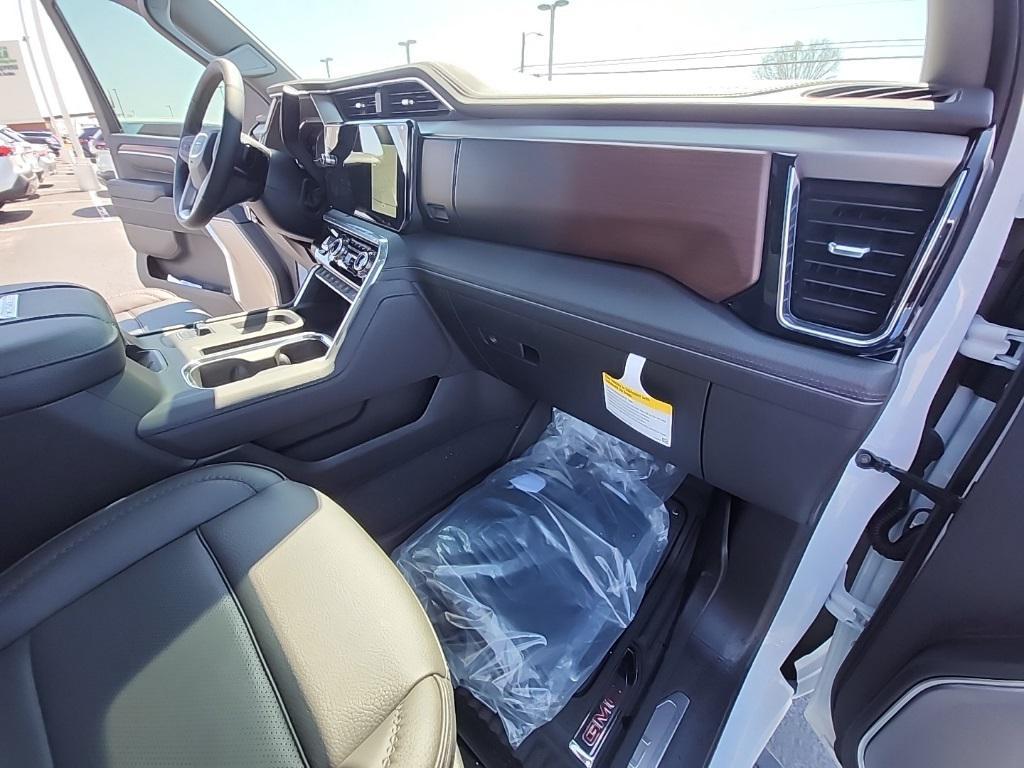 new 2025 GMC Sierra 2500 car, priced at $81,100