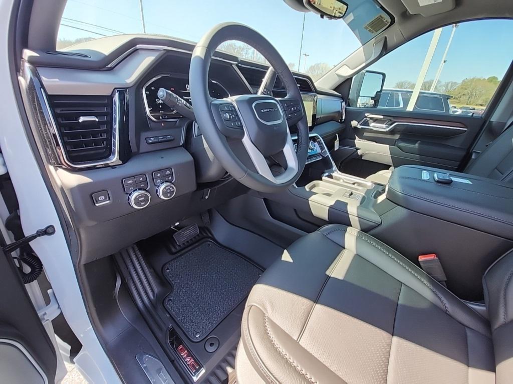 new 2025 GMC Sierra 2500 car, priced at $81,100
