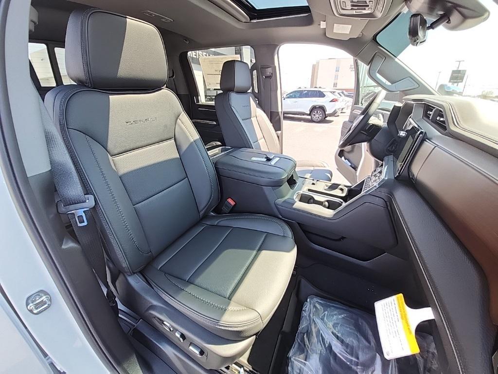 new 2025 GMC Sierra 2500 car, priced at $81,100