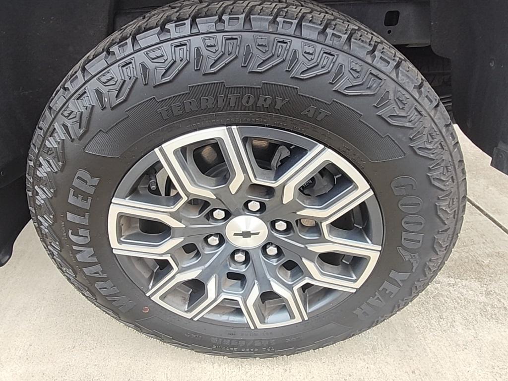 used 2024 Chevrolet Colorado car, priced at $40,583