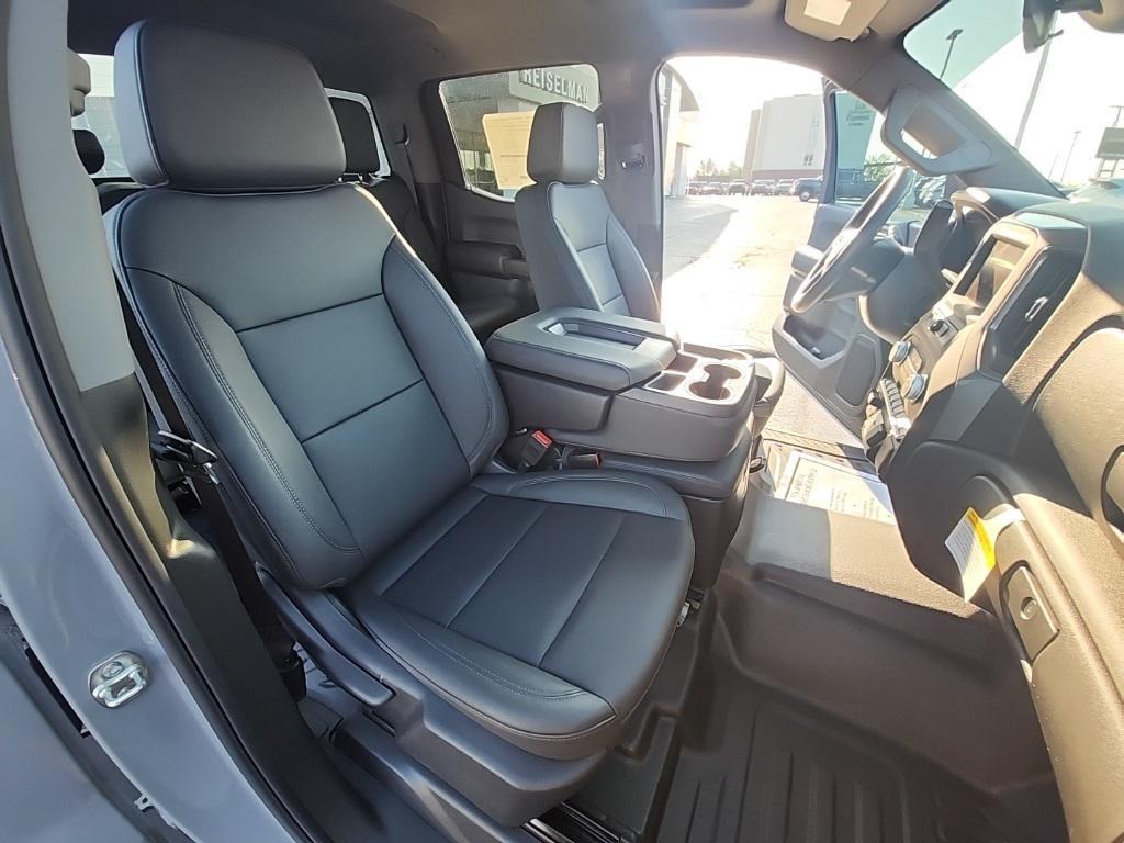 new 2025 GMC Sierra 1500 car, priced at $47,959