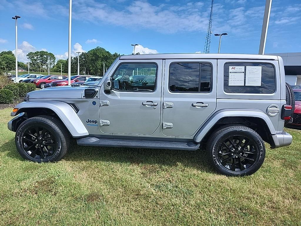 used 2021 Jeep Wrangler Unlimited car, priced at $31,875