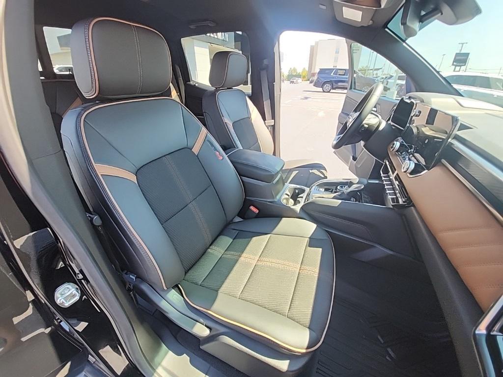 new 2025 GMC Canyon car, priced at $49,253
