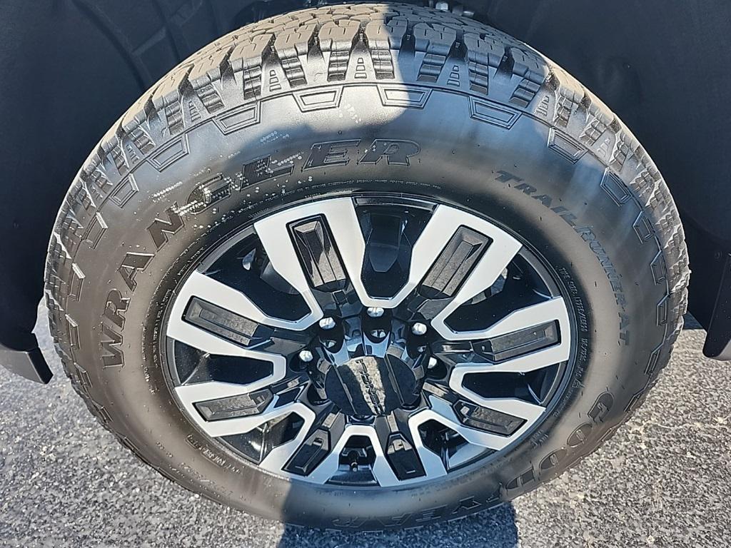 new 2025 GMC Sierra 2500 car, priced at $91,655