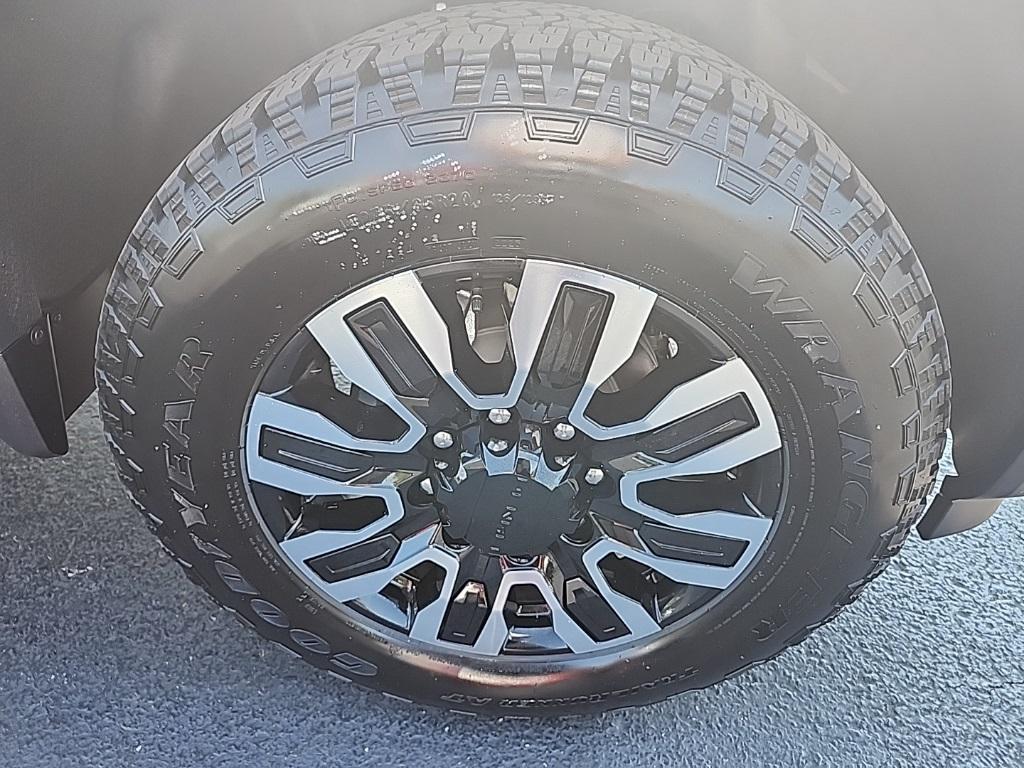 new 2025 GMC Sierra 2500 car, priced at $91,655