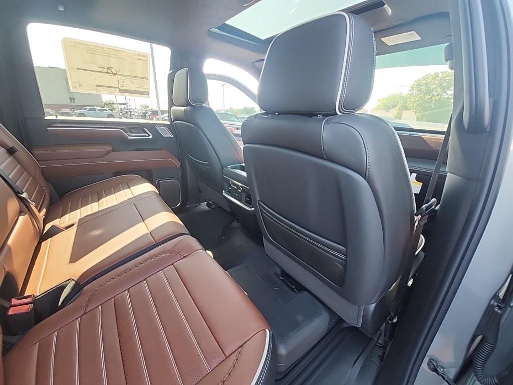 new 2025 GMC Sierra 2500 car, priced at $91,655