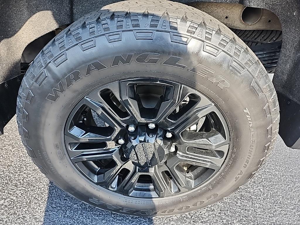 used 2022 GMC Sierra 2500 car, priced at $65,129