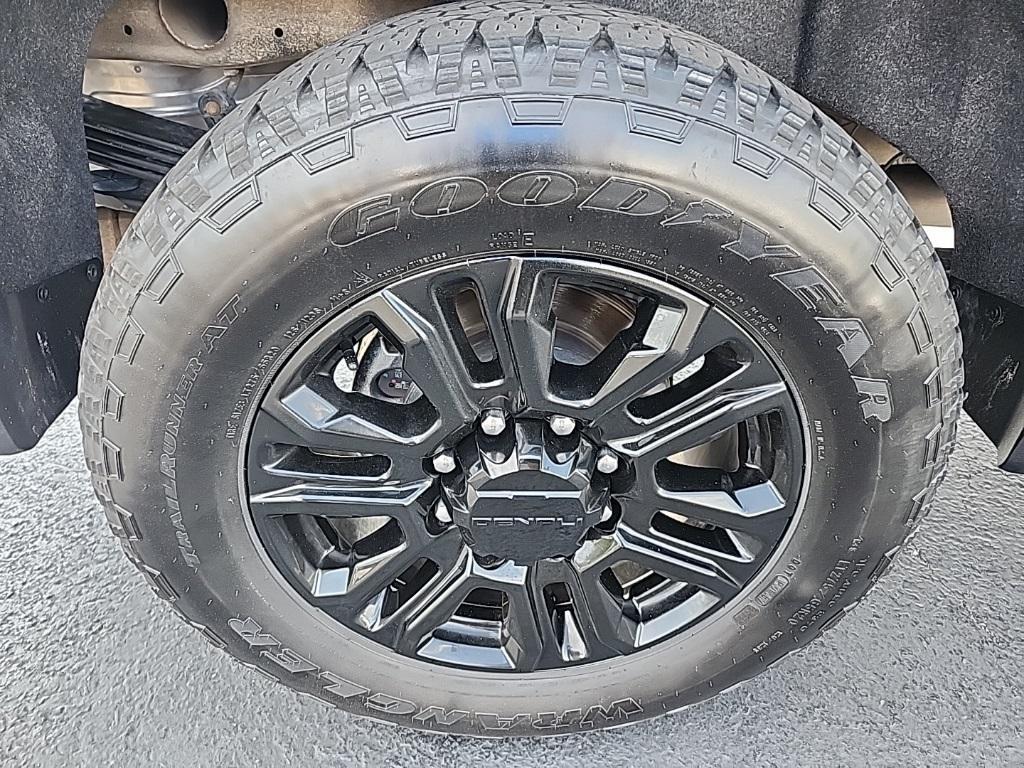 used 2022 GMC Sierra 2500 car, priced at $65,129