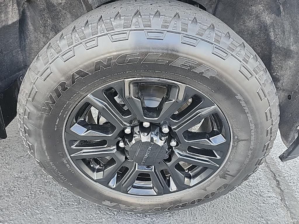 used 2022 GMC Sierra 2500 car, priced at $65,129