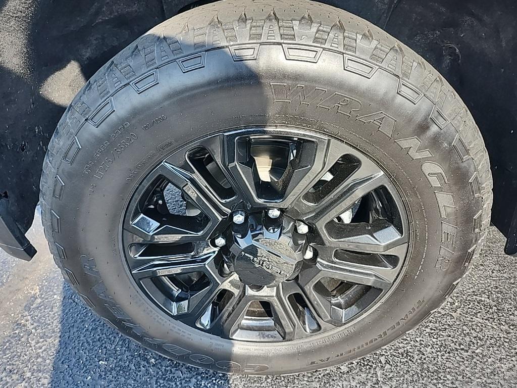 used 2022 GMC Sierra 2500 car, priced at $65,129