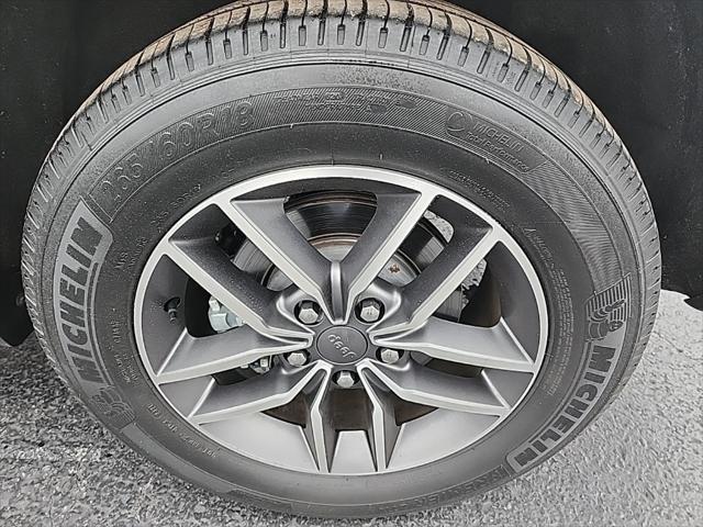 used 2021 Jeep Grand Cherokee car, priced at $31,004