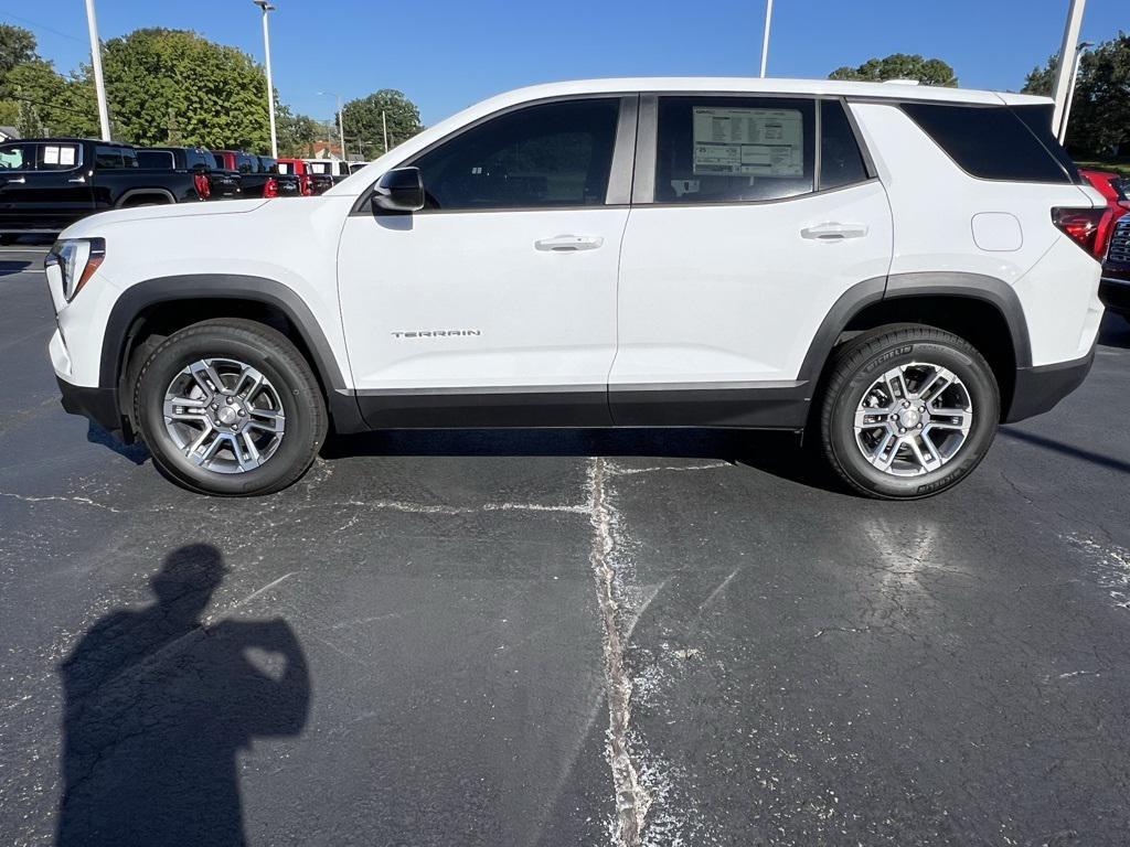 new 2025 GMC Terrain car, priced at $30,935