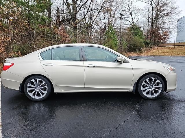 used 2015 Honda Accord car, priced at $15,311