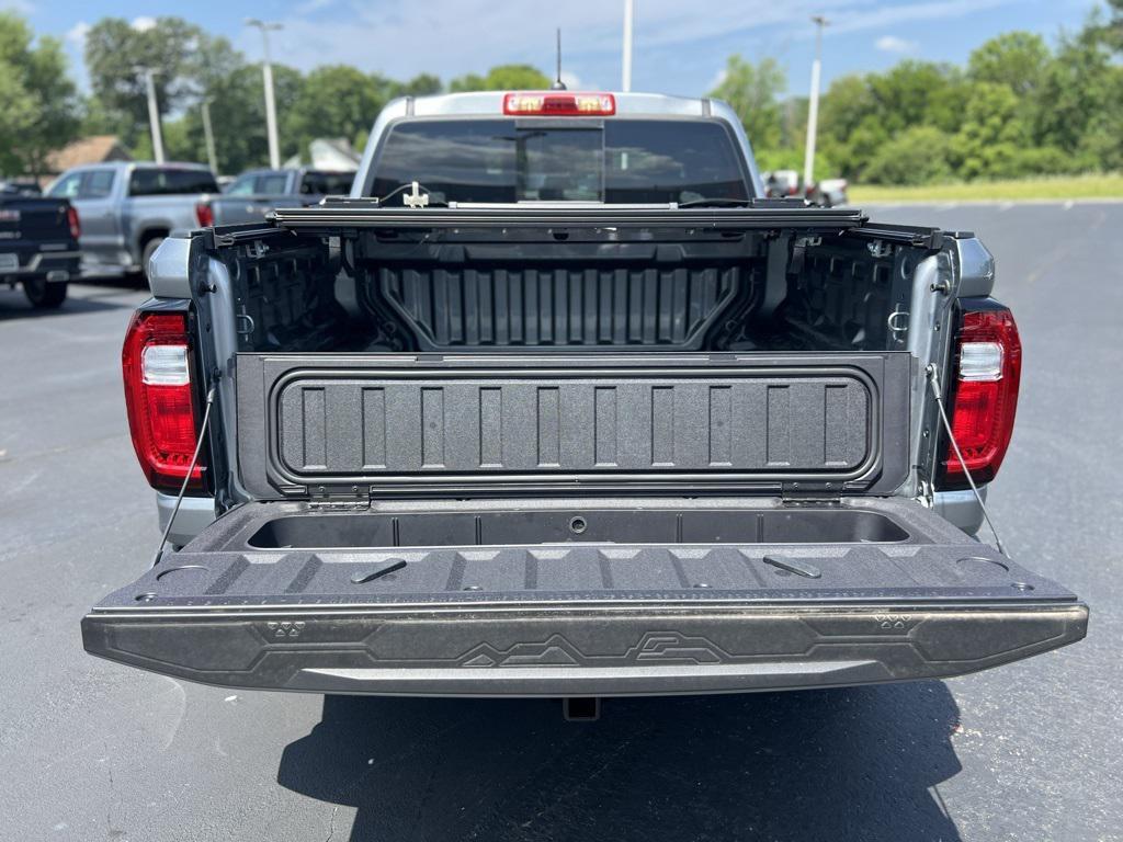 new 2024 GMC Canyon car, priced at $40,055