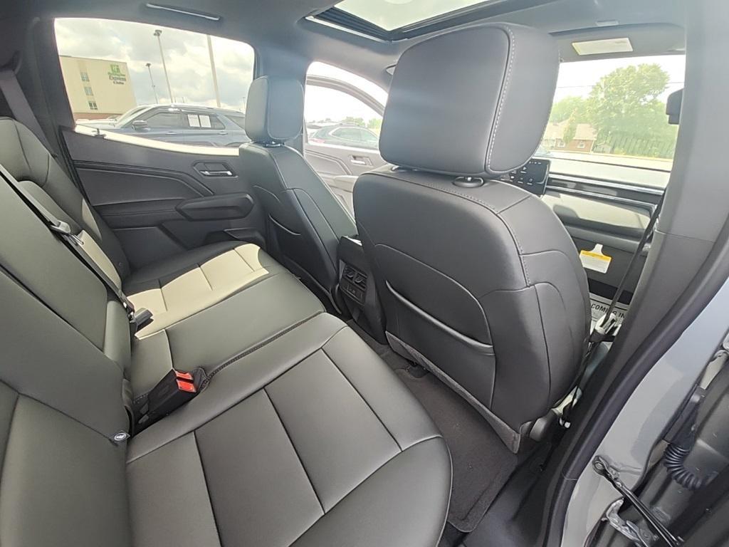 new 2025 GMC Canyon car, priced at $49,195