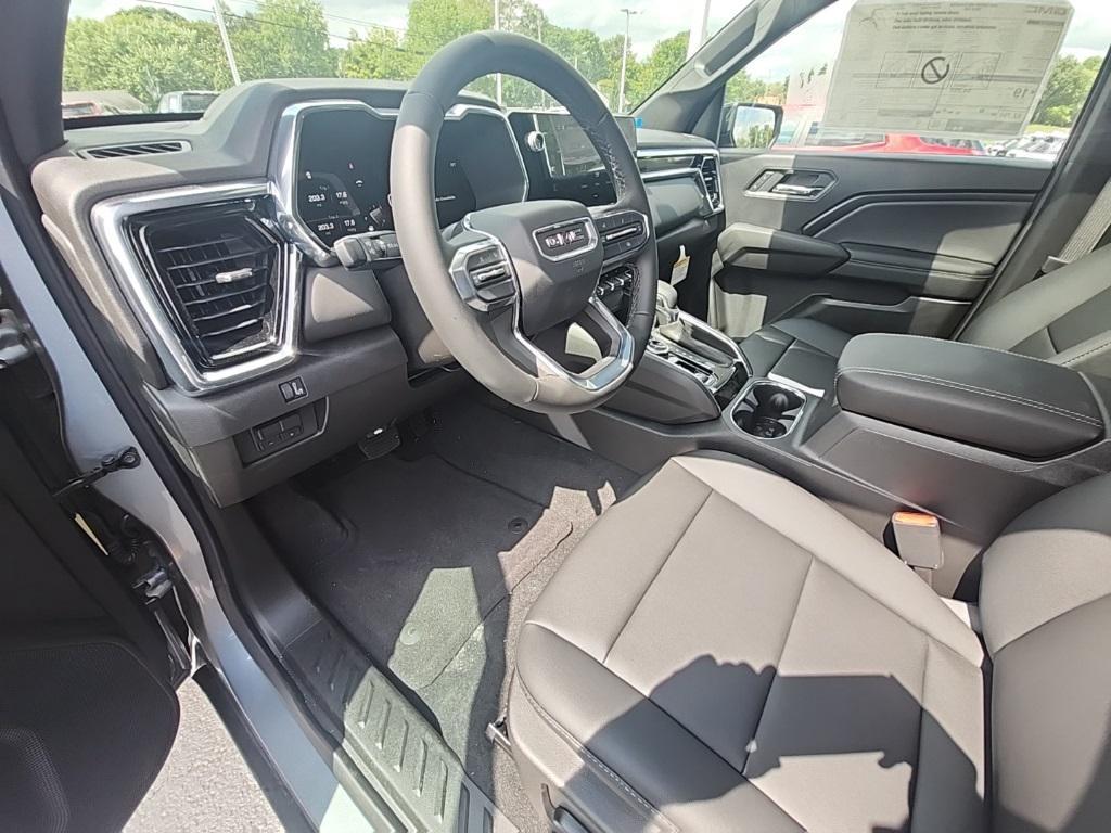 new 2025 GMC Canyon car, priced at $49,195