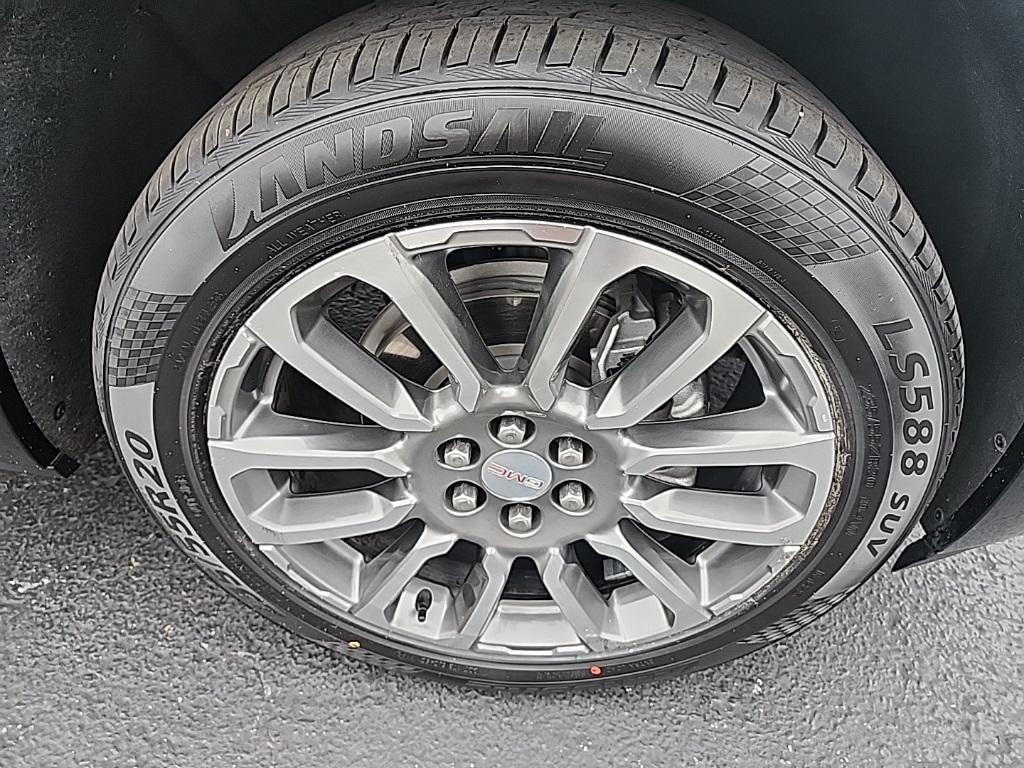 used 2021 GMC Acadia car, priced at $27,624