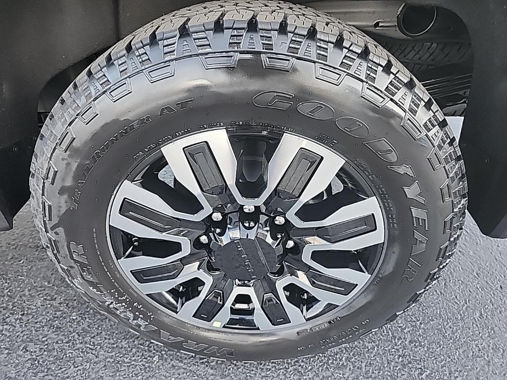 new 2025 GMC Sierra 2500 car, priced at $90,415