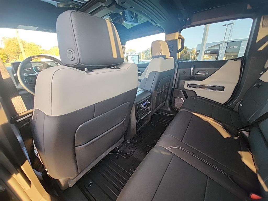 new 2026 GMC HUMMER EV Pickup car, priced at $106,704