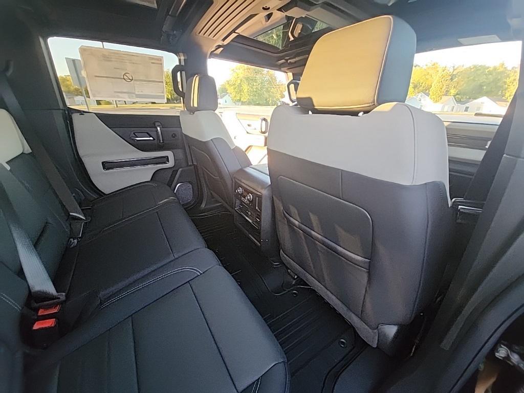 new 2026 GMC HUMMER EV Pickup car, priced at $106,704