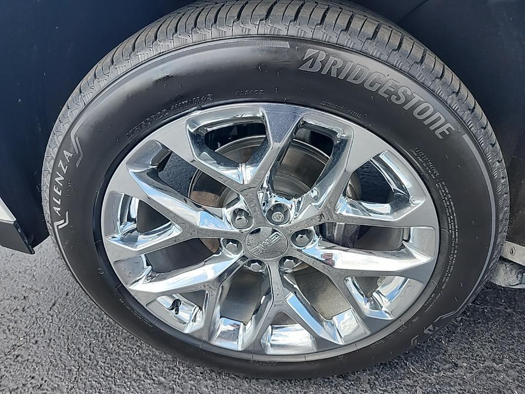 used 2022 GMC Yukon car, priced at $67,984