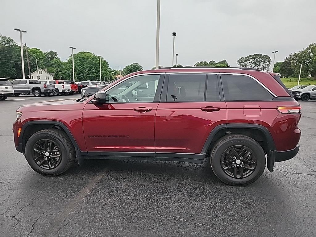 used 2024 Jeep Grand Cherokee car, priced at $35,341