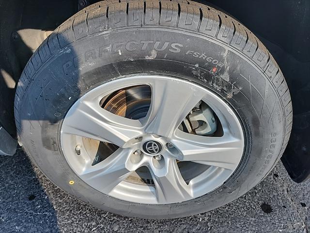 used 2024 Toyota Highlander car, priced at $36,588