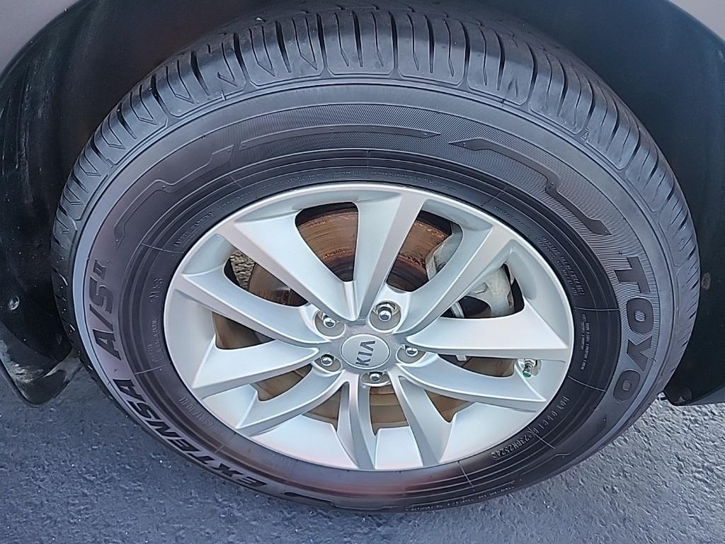 used 2017 Kia Sorento car, priced at $14,101