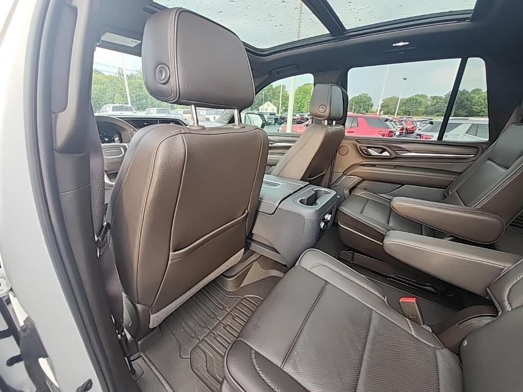 used 2022 GMC Yukon car, priced at $59,195