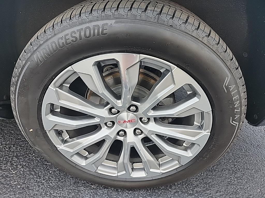 used 2022 GMC Yukon car, priced at $59,195