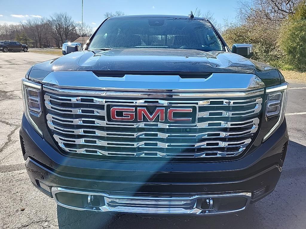 new 2025 GMC Sierra 1500 car, priced at $71,650