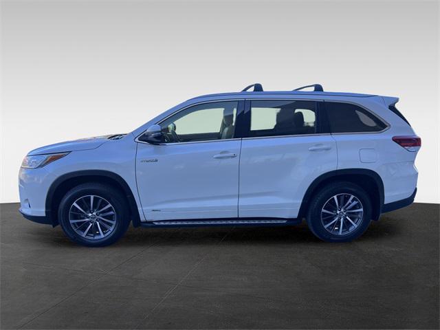 used 2017 Toyota Highlander Hybrid car, priced at $25,981