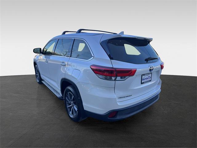 used 2017 Toyota Highlander Hybrid car, priced at $25,981