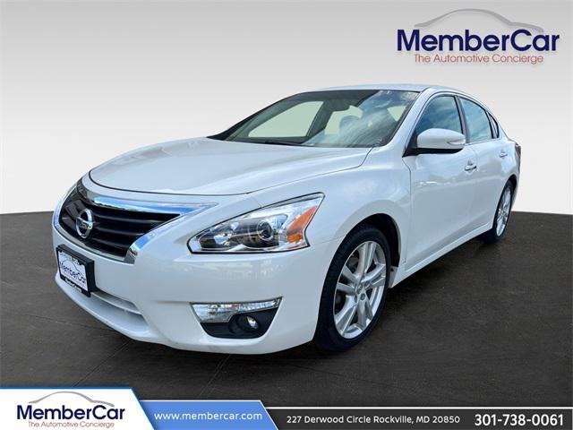 used 2013 Nissan Altima car, priced at $10,581