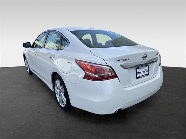 used 2013 Nissan Altima car, priced at $10,581