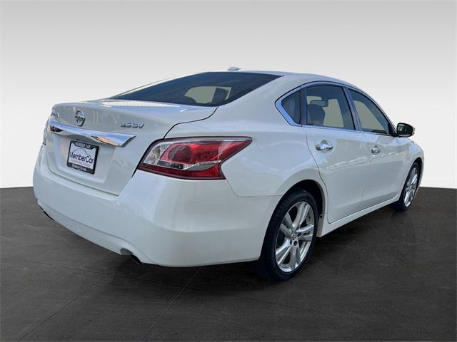 used 2013 Nissan Altima car, priced at $10,581