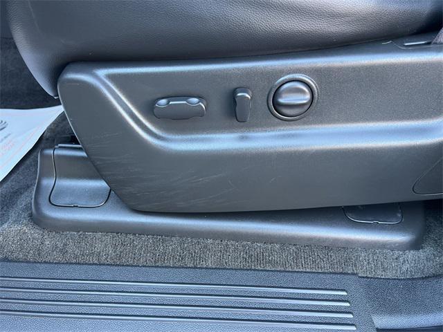 used 2011 GMC Yukon car, priced at $11,981