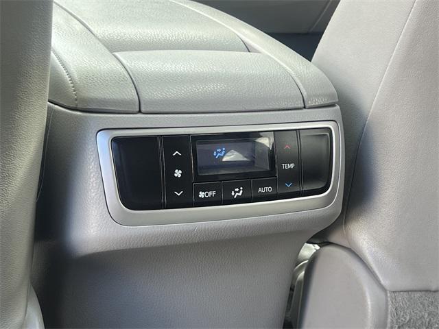 used 2014 Toyota Highlander car, priced at $19,481